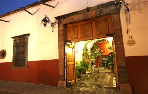Casa Carmen Bed & Breakfast Сан Мигел де Аленде Екстериор снимка