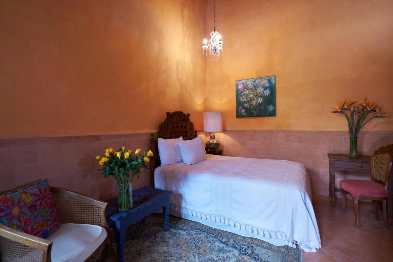 Casa Carmen Bed & Breakfast Сан Мигел де Аленде Екстериор снимка